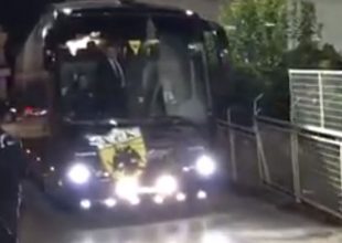 Έφτασε η αποστολή της ΑΕΚ στο γήπεδο (VIDEO)