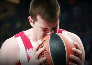 Ρήξη χιαστού ο Αγραβάνης