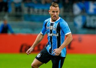 Μάχη Τσέλσι-Μπαρτσελόνα για Άρθουρ, σφυρίζει αδιάφορα η Γκρέμιο