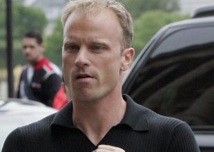 Οι Όφερμαρς και Φαν ντερ Σαρ απέλυσαν τον Μπέργκαμπ από τον Άγιαξ