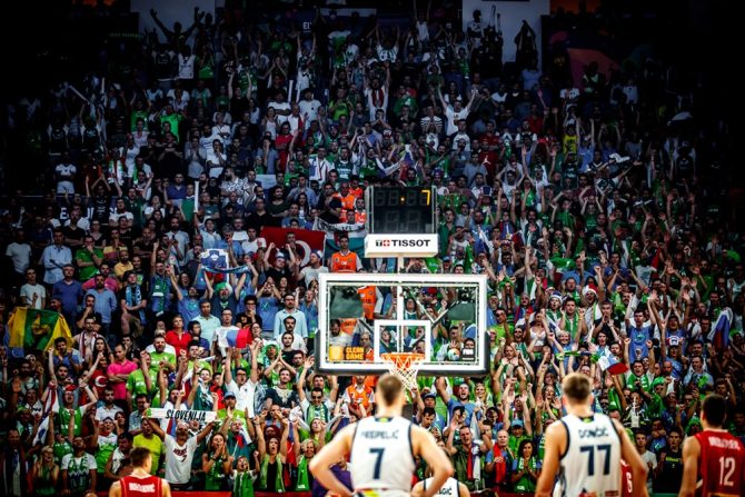 Εθνικές.. Αγάπες Εθνικές.. Αγάπες