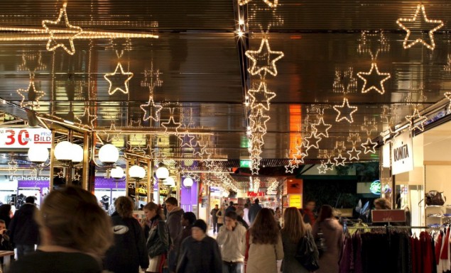 Το ωράριο των καταστημάτων έως την Πρωτοχρονιά Το ωράριο των καταστημάτων έως την Πρωτοχρονιά