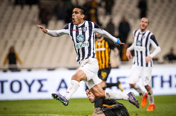 Τζαβέλλας σε Μίνο: “Πιο όμορφος ο Κοντοές ή ο Μπέκαμ;” Τζαβέλλας σε Μίνο: “Πιο όμορφος ο Κοντοές ή ο Μπέκαμ;”