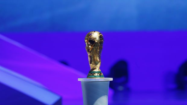 Χτίζουν γήπεδα στο Κατάρ με σύγχρονους “δούλους” Χτίζουν γήπεδα στο Κατάρ με σύγχρονους “δούλους”