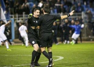 Αδιανόητο: Πέντε αγωνιστικές στον Παπαδόπουλο για την αγκαλιά στον διαιτητή!
