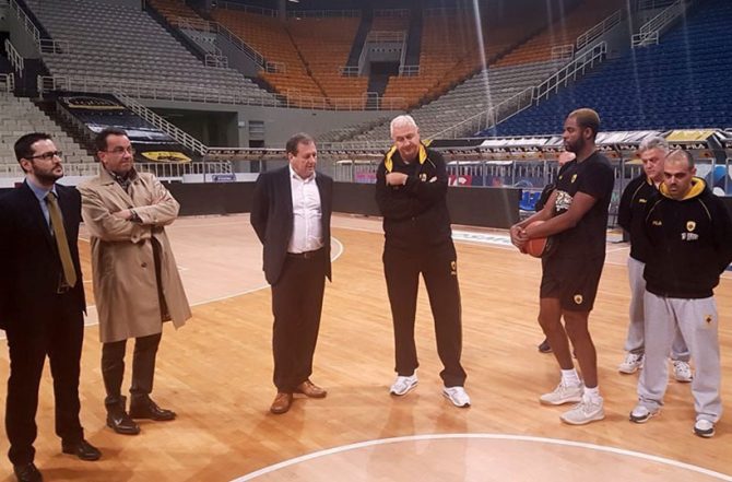 «Δεν ψάχνει προπονητή η ΑΕΚ»