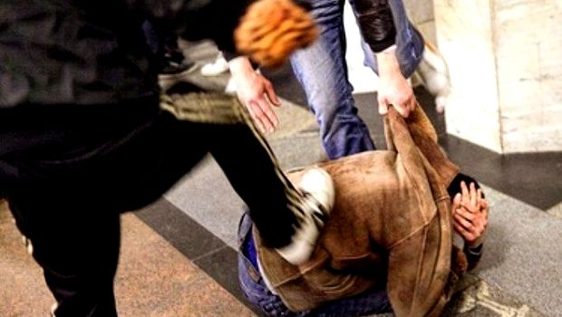 Συμπλοκές οπαδών Μπάγερν και Παρί στο Μόναχο Συμπλοκές οπαδών Μπάγερν και Παρί στο Μόναχο