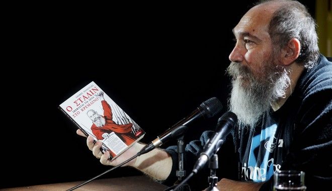 Καρδιακό επεισόδιο υπέστη ο Τζίμης Πανούσης – Νοσηλεύεται στο ΕΛΠΙΣ