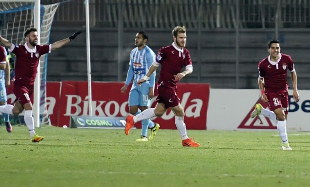 “Σούζα” για τα ημιτελικά “Σούζα” για τα ημιτελικά