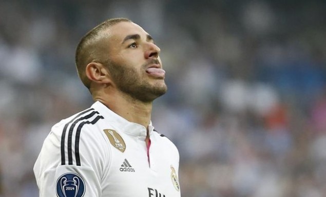 «Άδικα τα σφυρίγματα κατά Μπενζεμά από τους οπαδούς» «Άδικα τα σφυρίγματα κατά Μπενζεμά από τους οπαδούς»