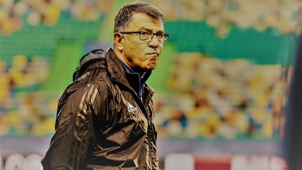 Λεμονής τέλος στον Ολυμπιακό