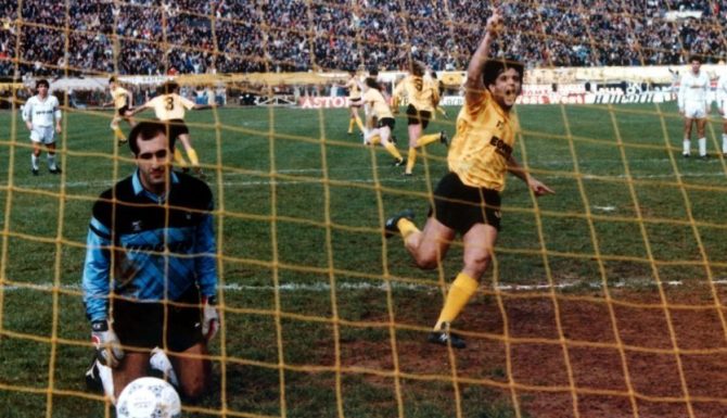 Το άγγιγμα του Γκιτσιούδη έχρησε σκόρερ τον Πήττα (VID)