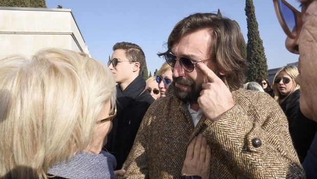 Ο Πίρλο δεν δάκρυσε στο αντίο του αλλά για έναν θάνατο Ο Πίρλο δεν δάκρυσε στο αντίο του αλλά για έναν θάνατο