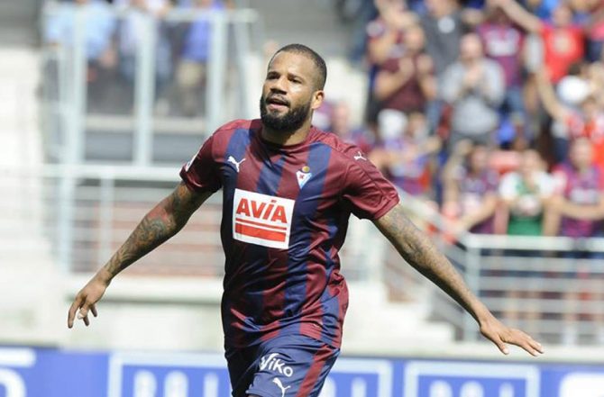 Δανεικός στην Ράγιο Βαγιεκάνο ο Μπεμπέ