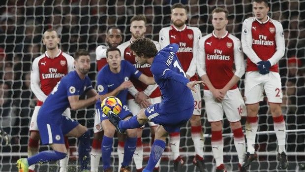 Φινάλε θρίλερ και ισοπαλία για Άρσεναλ και Τσέλσι