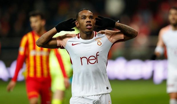 Ο Γκάρι Ροντρίγκες οδηγεί τη Γαλατάσαράι