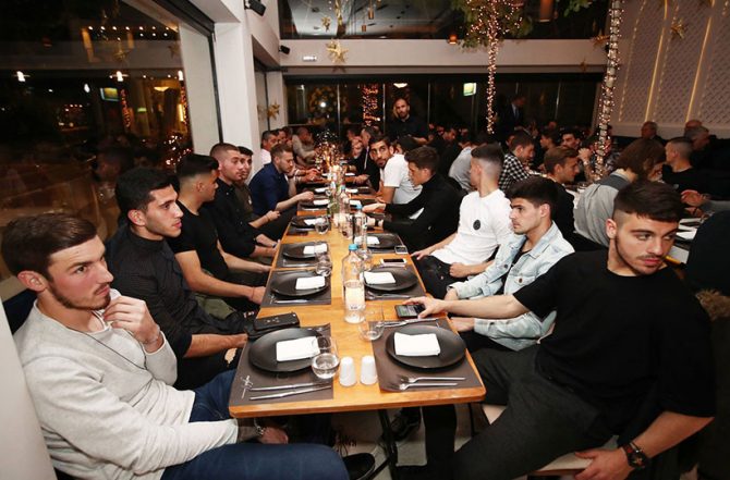 Έκοψαν την πίτα με πολλές ευχές για το 2018