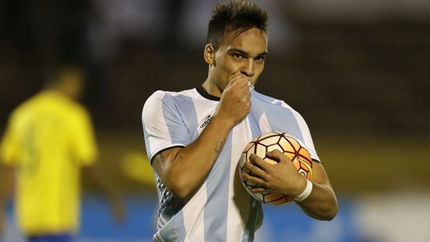 Πρόταση σε Λαουτάρο Μαρτίνες η Ρεάλ