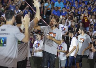 «Τιμή μου, αλλά είναι ώρα για δουλειά»
