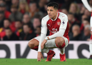 Απίθανο διπλό δοκάρι ο Αλέξις Σάντσες! (vid)