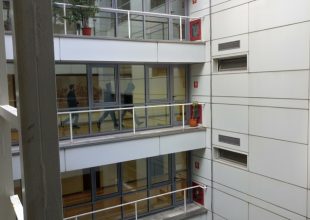 Εισβολή Ρουβίκωνα στο υπ. Οικονομικών