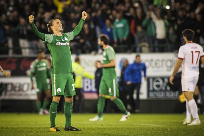 Χουλτ: «Έρχομαι» (ΦΩΤΟ)