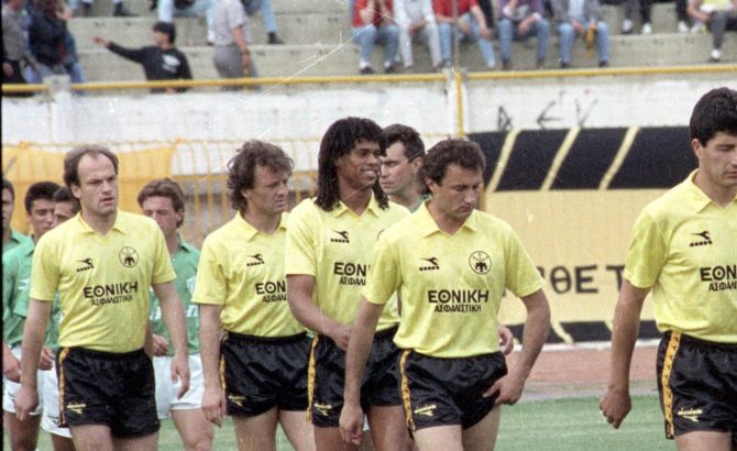 Ήττα από τα αποδυτήρια (vid)