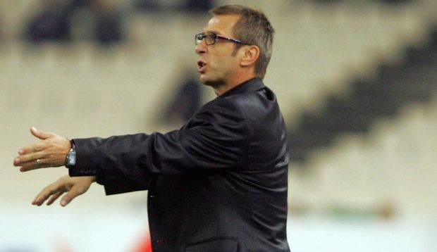 Χάρισε 5.000 ευρώ στον ΟΦΗ ο Νιόπλιας