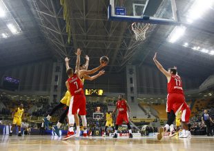 ΚΑΕ Ολυμπιακός: «Να σταματήσει να εκτίθεται η ΚΕΔ/ΕΟΚ, απαιτούμε τους κορυφαίους διεθνείς διαιτητές»