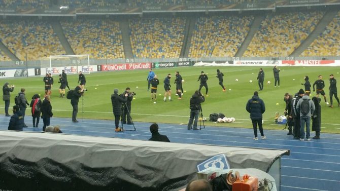 H άφιξη της αποστολής στο Ολιμπίνσκι (vid)