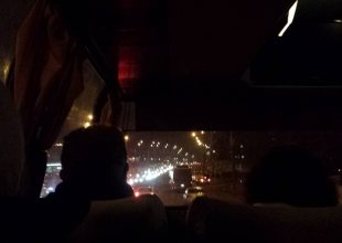 Επίθεση στο πούλμαν που μετέφερε ενωσίτες (ΦΩΤΟ)