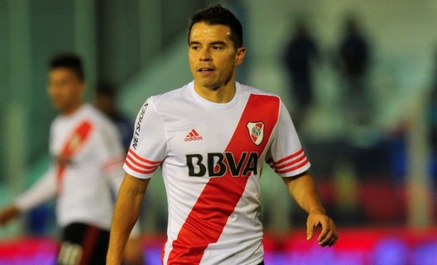 «Ξεκρεμάει» τα παπούτσια του και… ντεμπουτάρει στο futsal ο Σαβιόλα! «Ξεκρεμάει» τα παπούτσια του και… ντεμπουτάρει στο futsal ο Σαβιόλα!