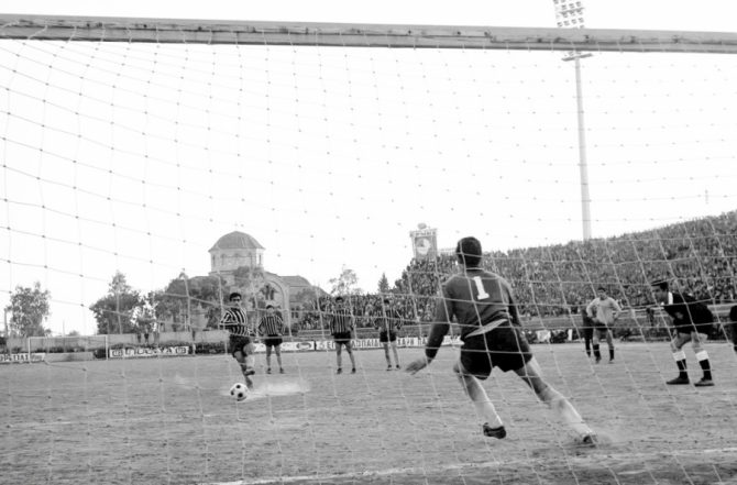 Στο δρόμο για τον τίτλο (vid) Στο δρόμο για τον τίτλο (vid)