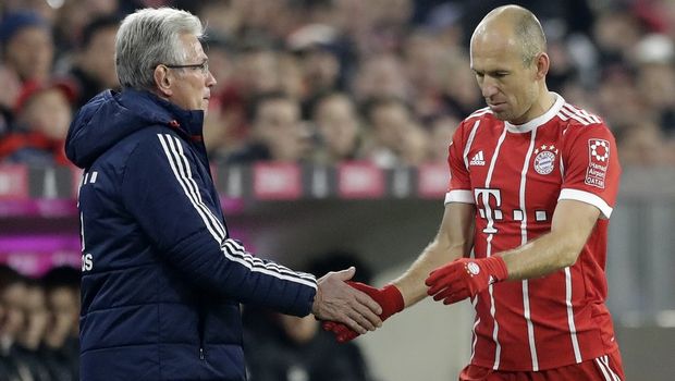 Πεντάρα η Μπάγερν, μουρμούρα ο Ρόμπεν