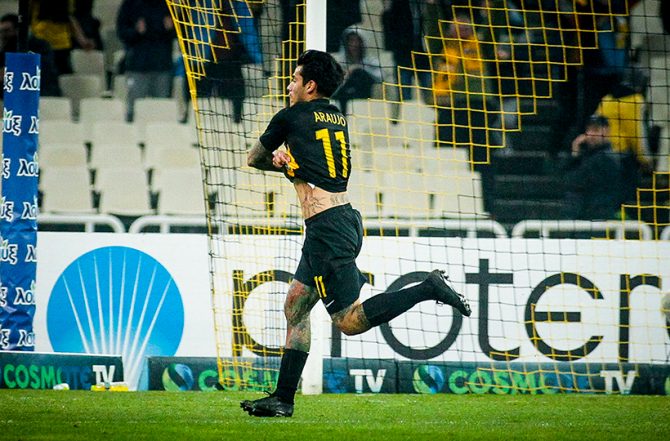 Οι γκολάρες πρόκρισης Λάζαρου και Αραούχο