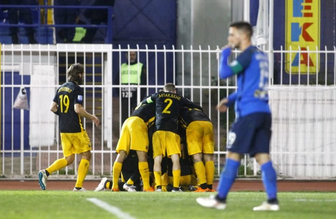 «Ψηλά το κεφάλι! Εμείς θα το πάρουμε!»