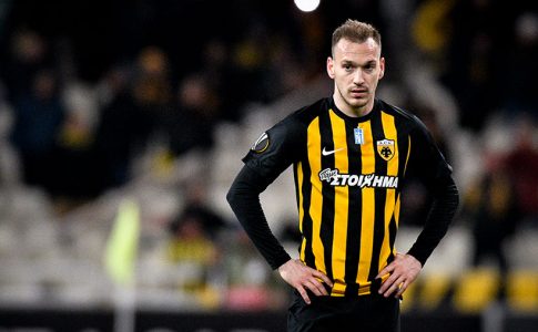 Κρέμασε τα ποδοσφαιρικά του παπούτσια ο Μπακάκης