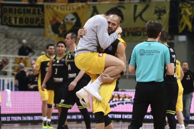 Ο ελληνικός χορός της FIBA για την πρόκριση της Βασίλισσας (vid)
