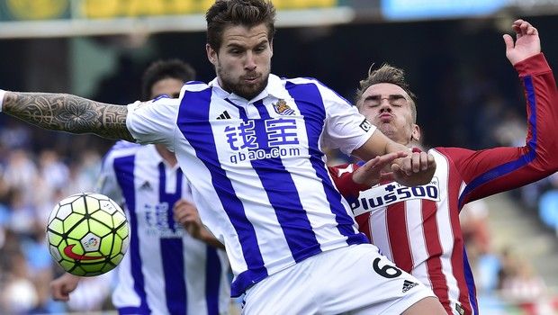 Η Ρεάλ Σοθιεδάδ αντικαθιστά δωρεάν τη φανέλα του “προδότη” Μαρτίνεθ