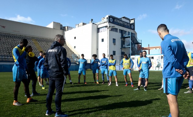 Αμφίβολος ο Ντιγκινί για τον αγώνα του Ατρόμητου με την ΑΕΚ