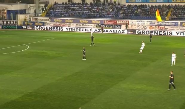 Σήκωσαν μεγάλη σημαία οφσαιντ στο Περιστέρι Σήκωσαν μεγάλη σημαία οφσαιντ στο Περιστέρι