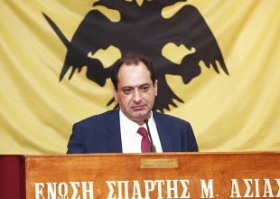 Σπιρτζής: «Αφιερώνουμε τις όποιες ενέργειες στον κόσμο της Προσφυγιάς» (VIDEO)
