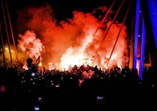 ORIGINAL 21: «Όλοι στο ξενοδοχείο με… χαρτί ψυχιάτρου!»