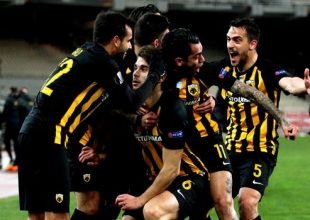 Προσηλωμένοι στο ντέρμπι