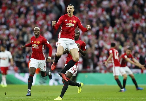 Ανακοίνωσε τη μεταγραφή μέσω διαφήμισης ο Ιμπραχίμοβιτς!