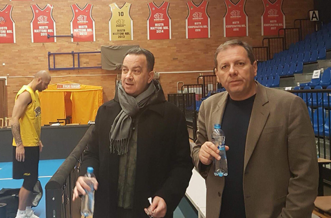 Η προπόνηση της Βασίλισσας υπό το βλέμμα του προέδρου (PICS)