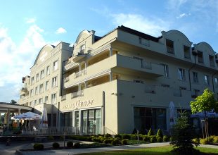 «Χάνει έδαφος» το Τέχελεν – Προβάδισμα το Κίελτσε