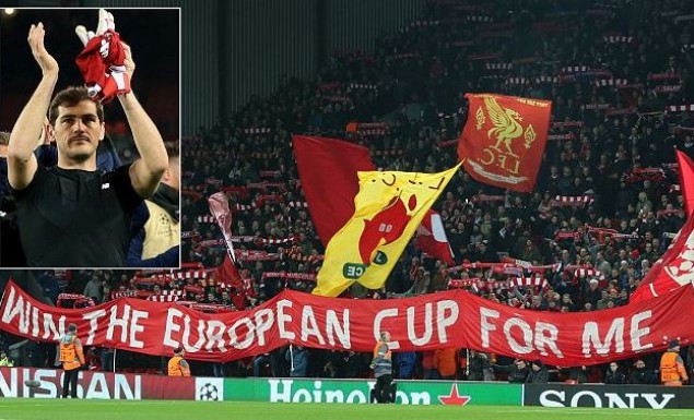 O Kασίγιας αποθέωσε τους οπαδούς της Λίβερπουλ που τον αποθέωσαν! (pic) O Kασίγιας αποθέωσε τους οπαδούς της Λίβερπουλ που τον αποθέωσαν! (pic)