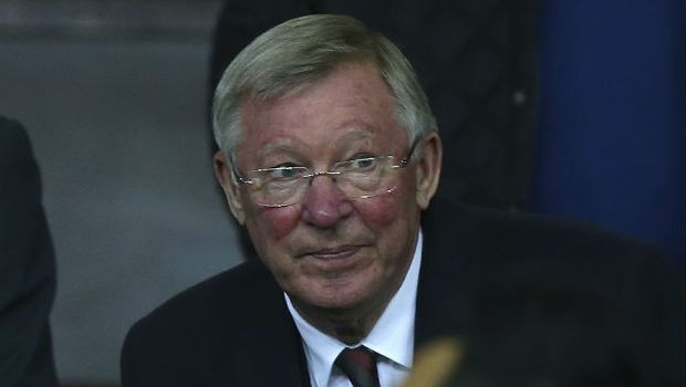 Ο αρχηγός της Λίβερπουλ “κόπηκε” για λόγους ανατομίας από τη Γιουνάιτεντ Ο αρχηγός της Λίβερπουλ “κόπηκε” για λόγους ανατομίας από τη Γιουνάιτεντ