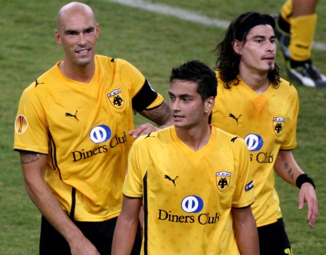 Γκέντσογλου: «Μην μασάτε!» (pic) Γκέντσογλου: «Μην μασάτε!» (pic)